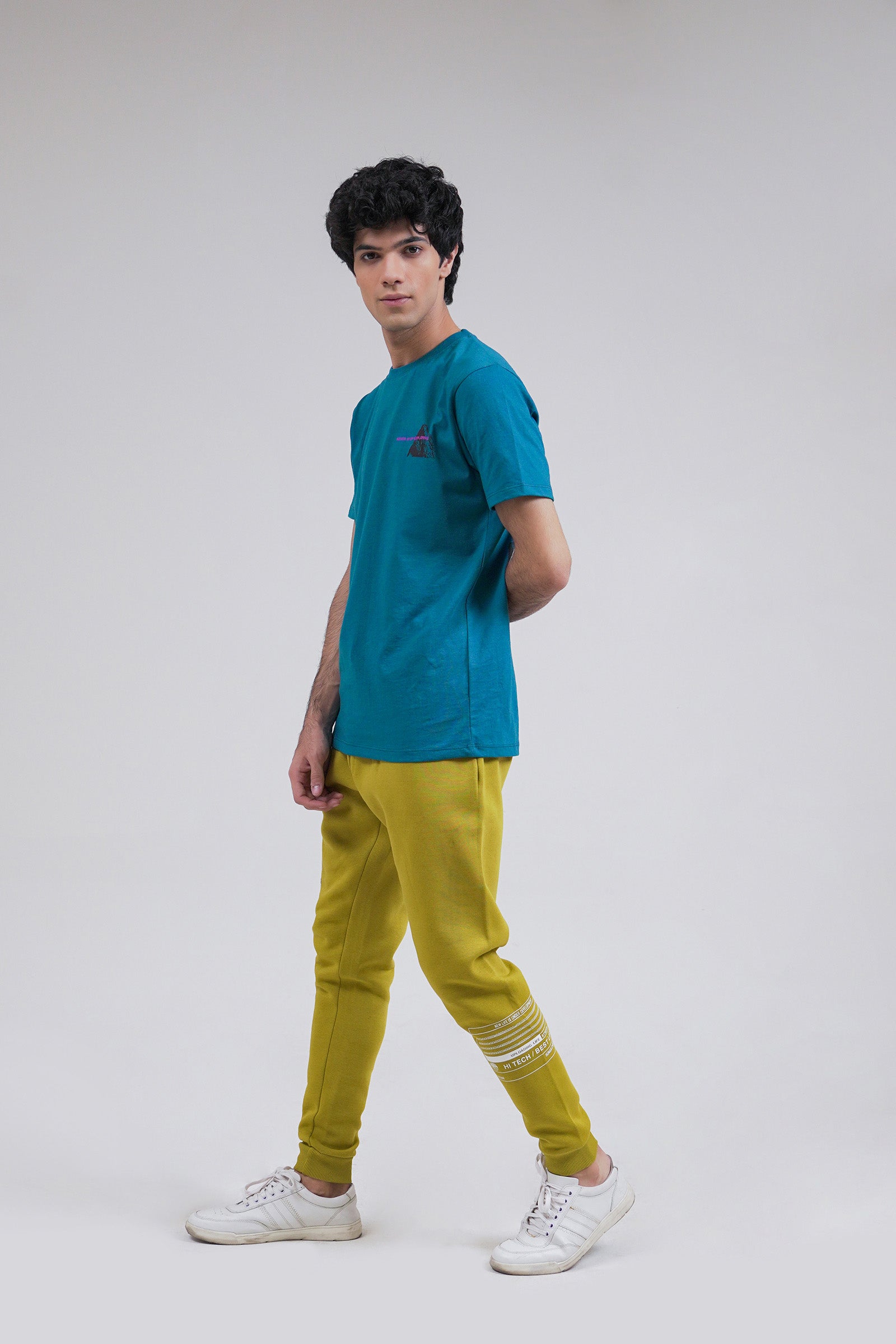 Graphic T-shirt Beyond East Official