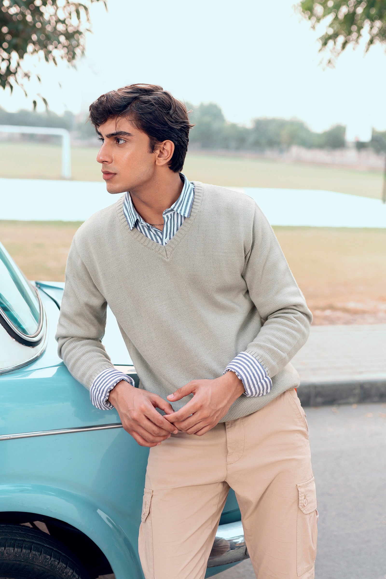 Basic Sweater Beyond East Official