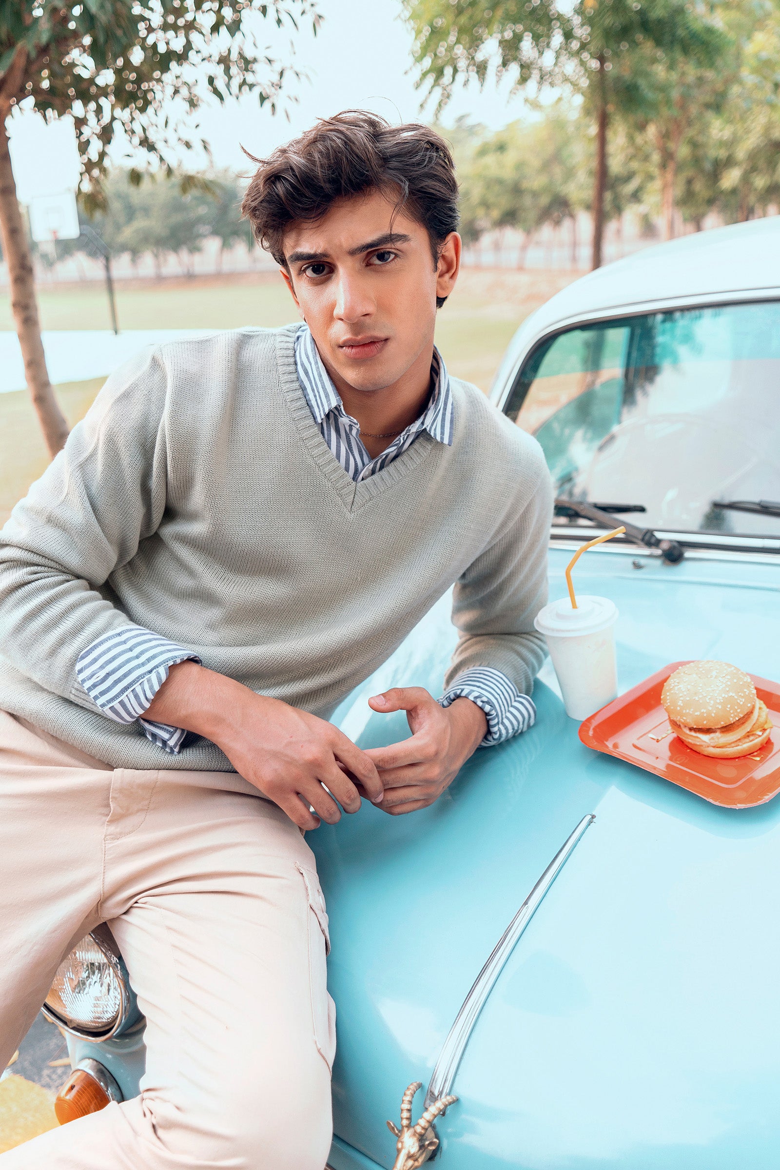 Basic Sweater Beyond East Official