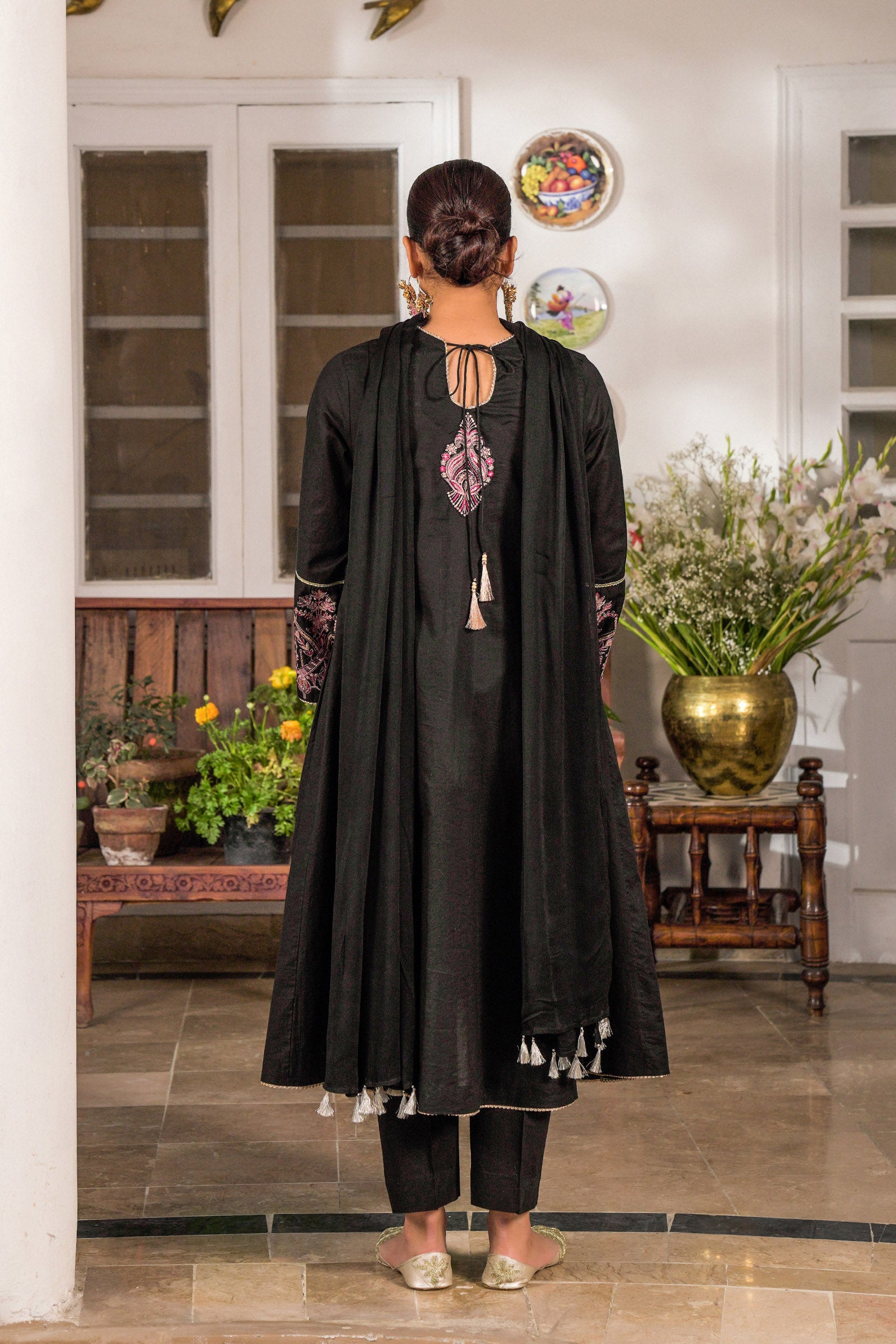 ZOONA (3PC) Beyond East Official