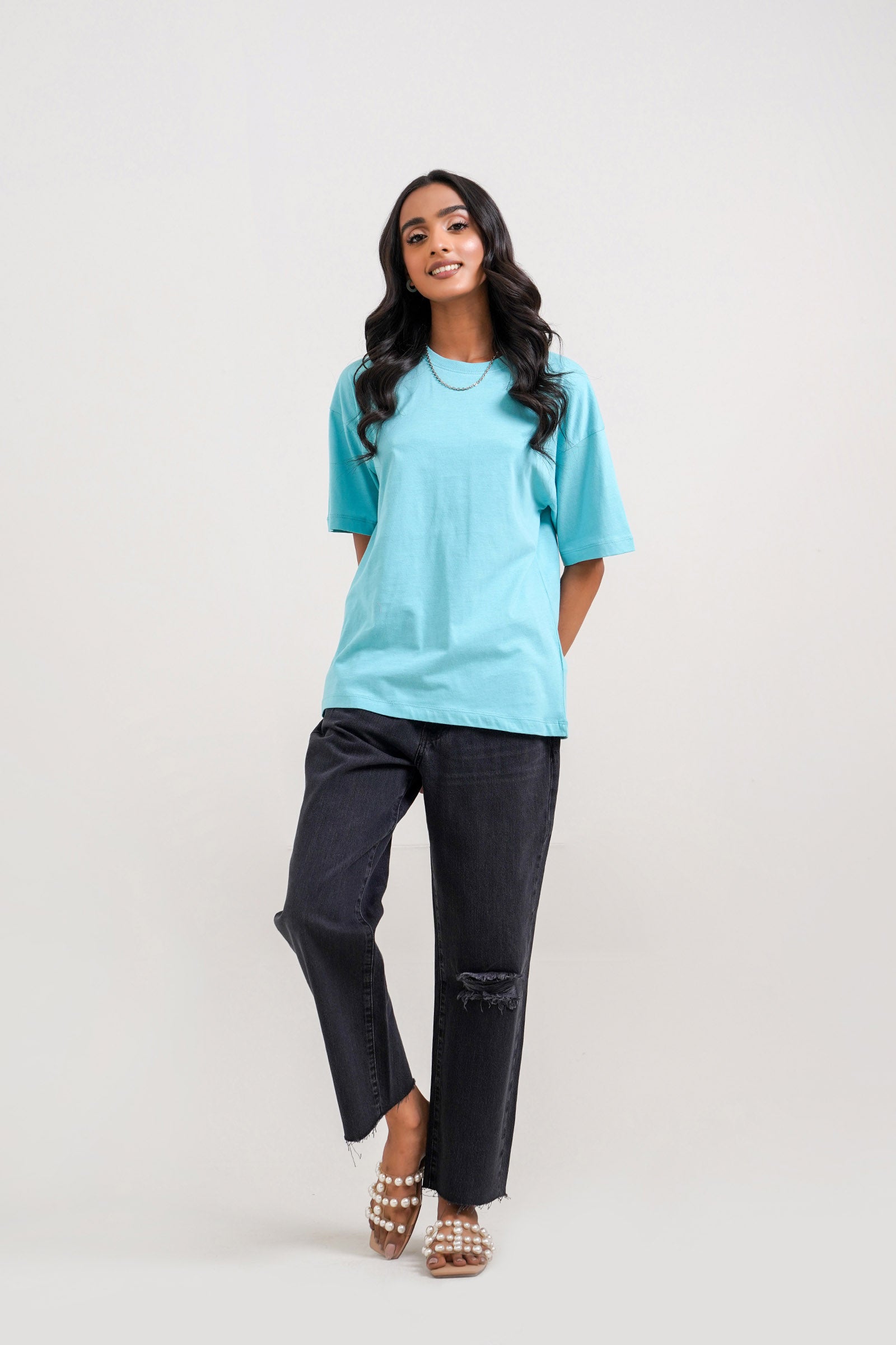 Basic T-shirt Beyond East Official