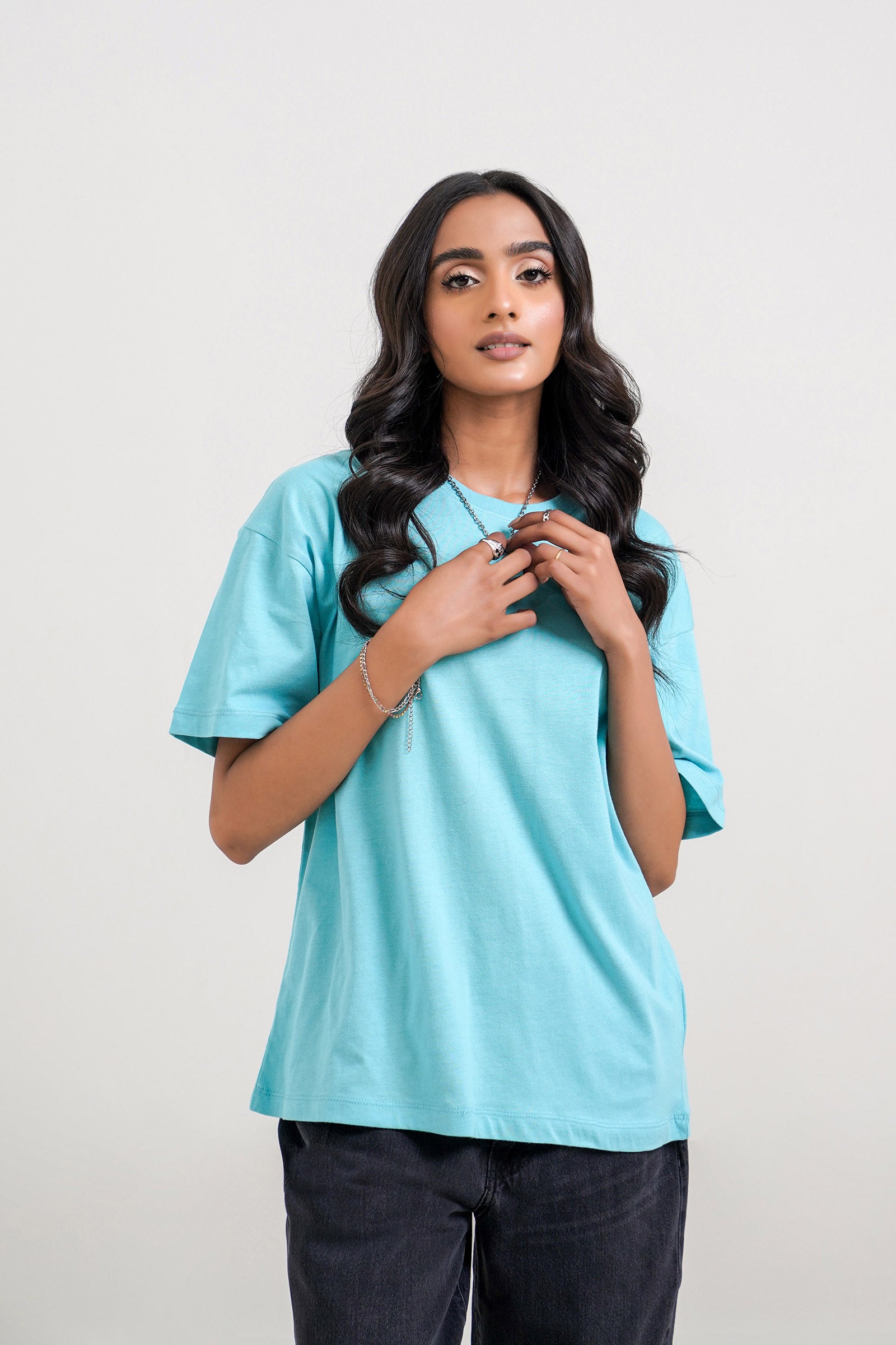 Basic T-shirt Beyond East Official