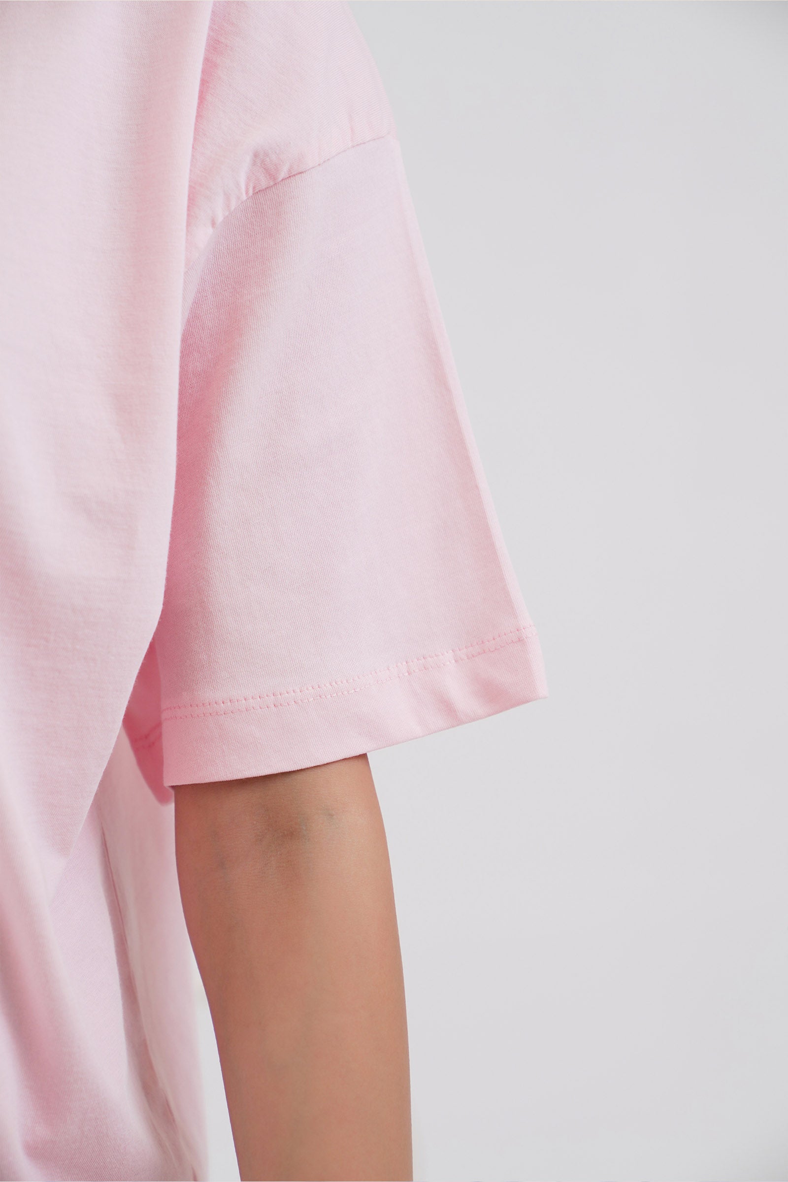 Basic T-shirt Beyond East Official
