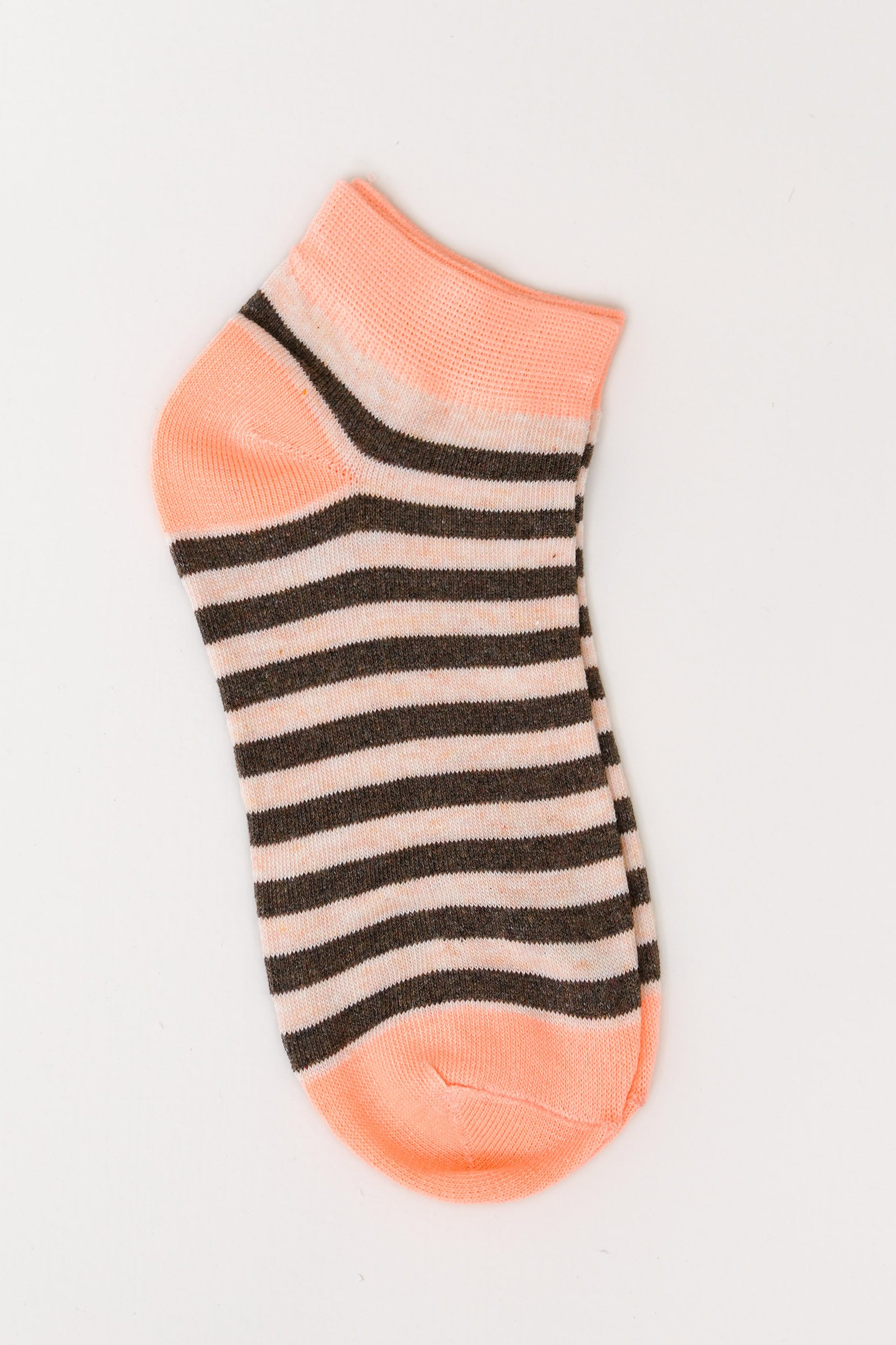 Pack of Socks Beyond East Official